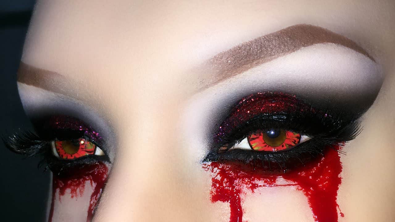 Halloween eye makeup