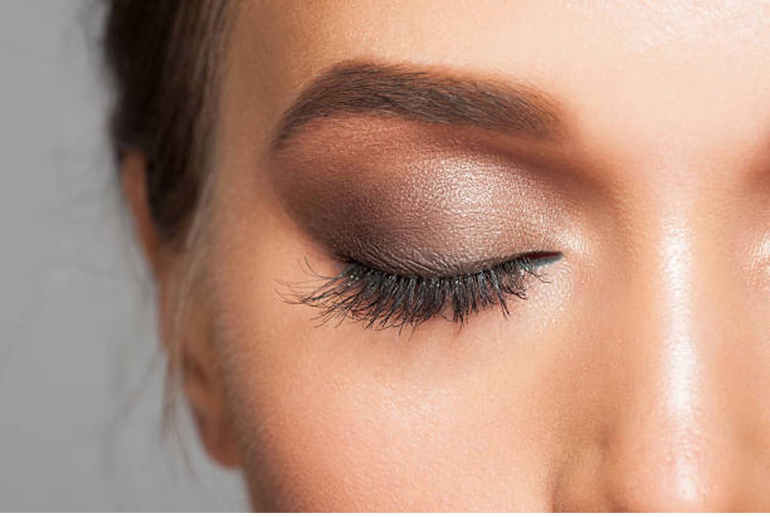 brown eye makeup