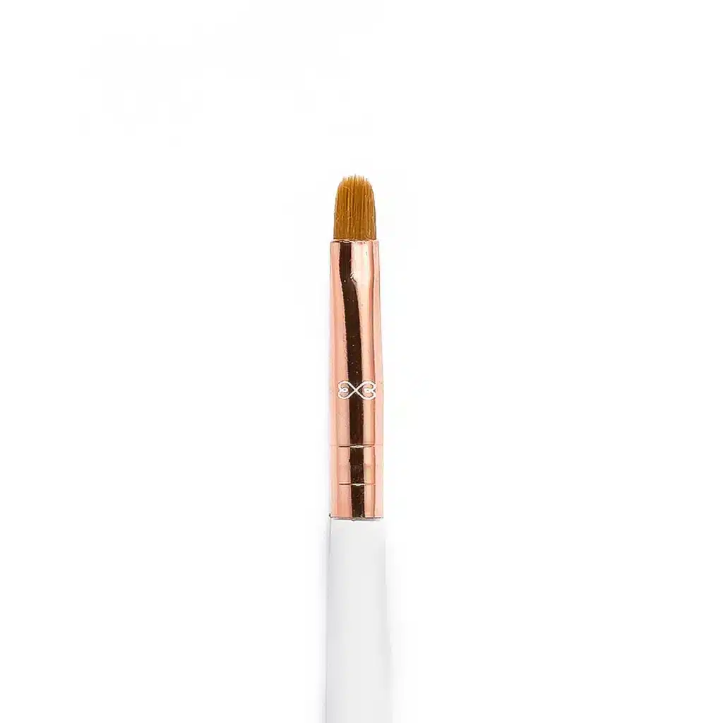 lip brush in golden and white color